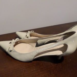 Enzo Anglioni Women's Cream Patent Leather Heels, Size 10M, Good Condition